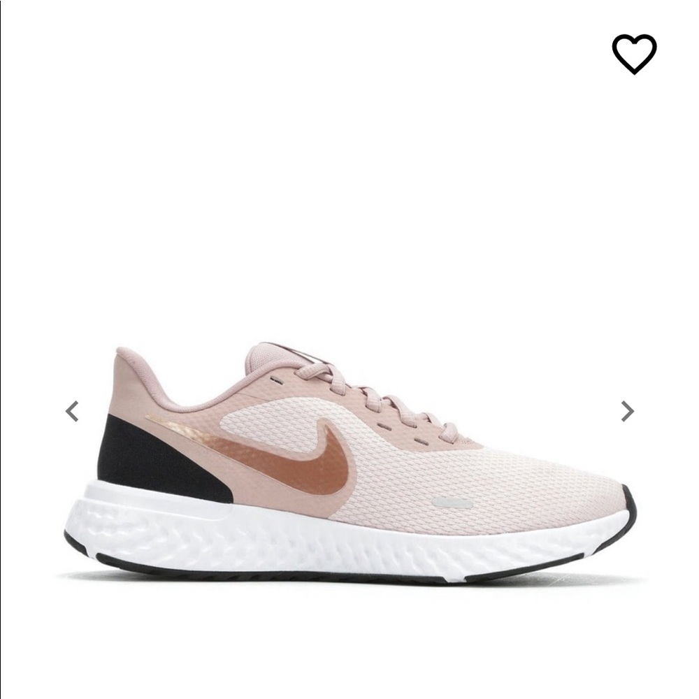 Nike Revolution 5 Rose Gold